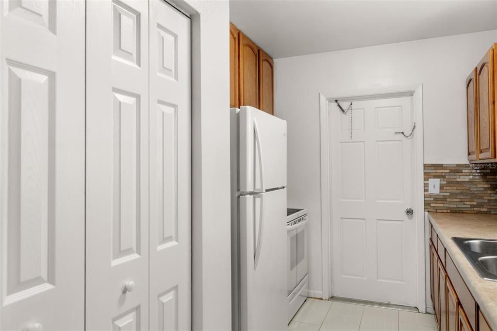 En Venta: $198,900 (3 camas, 1 baños, 888 Pies cuadrados)