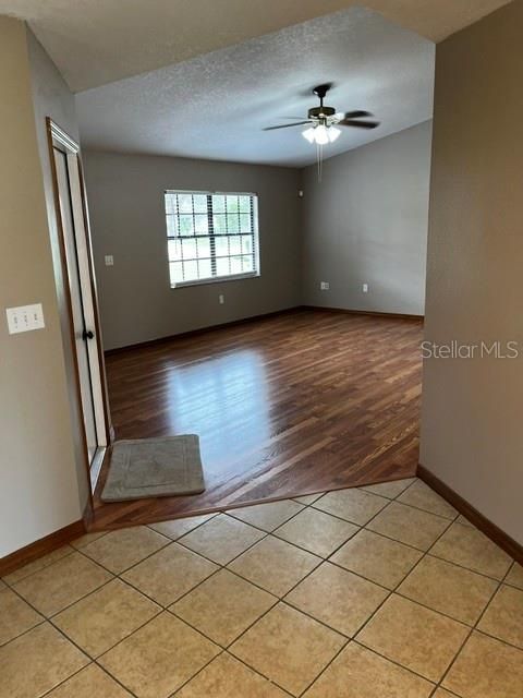 For Rent: $2,000 (3 beds, 2 baths, 1389 Square Feet)