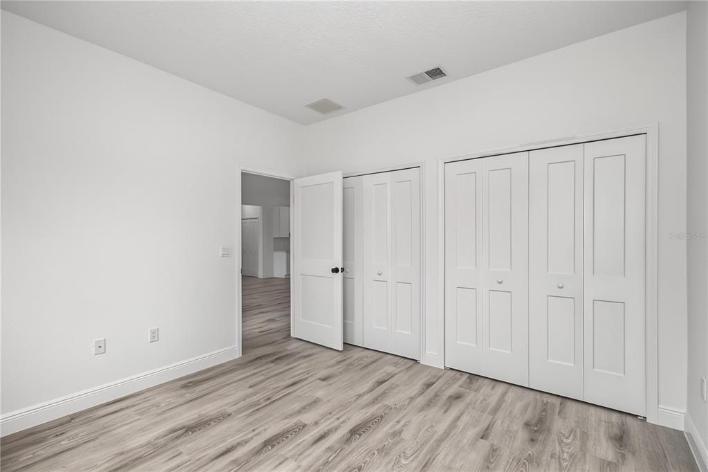 En Venta: $283,900 (4 camas, 2 baños, 1774 Pies cuadrados)