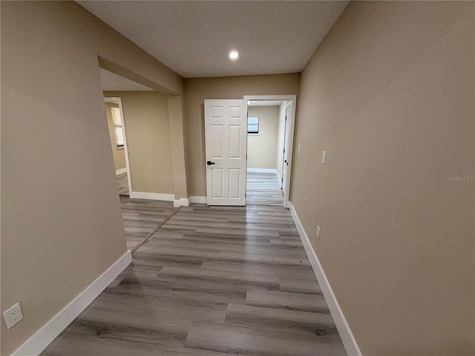 На продажу: $309,990 (4 спален, 2 ванн, 1760 Квадратных фут)