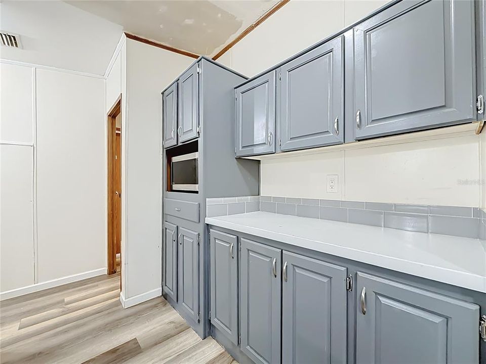 На продажу: $199,000 (3 спален, 2 ванн, 1512 Квадратных фут)