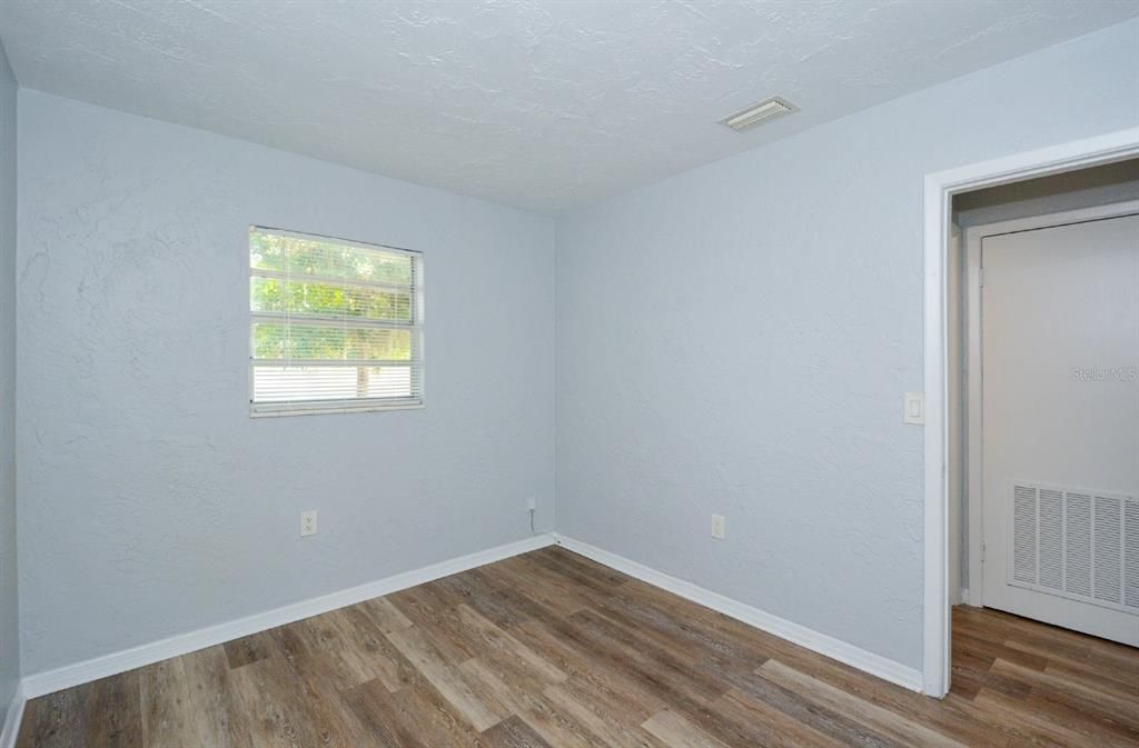 В аренду: $1,295 (2 спален, 1 ванн, 700 Квадратных фут)