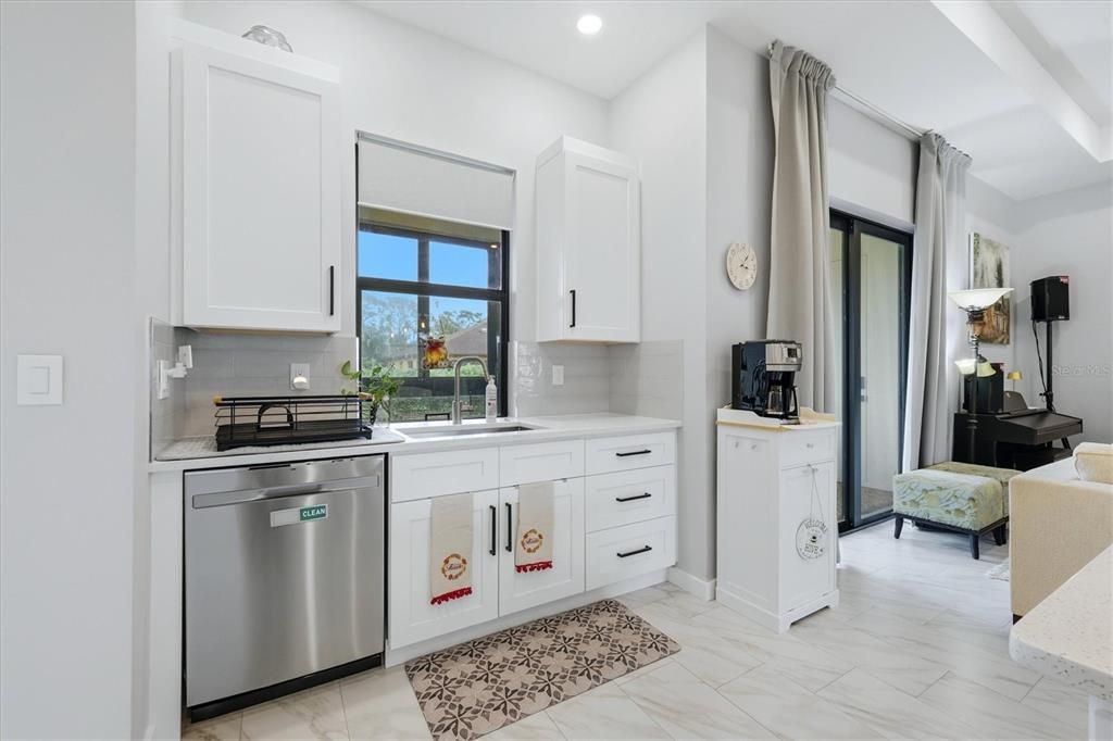 For Sale: $399,000 (3 beds, 2 baths, 1804 Square Feet)