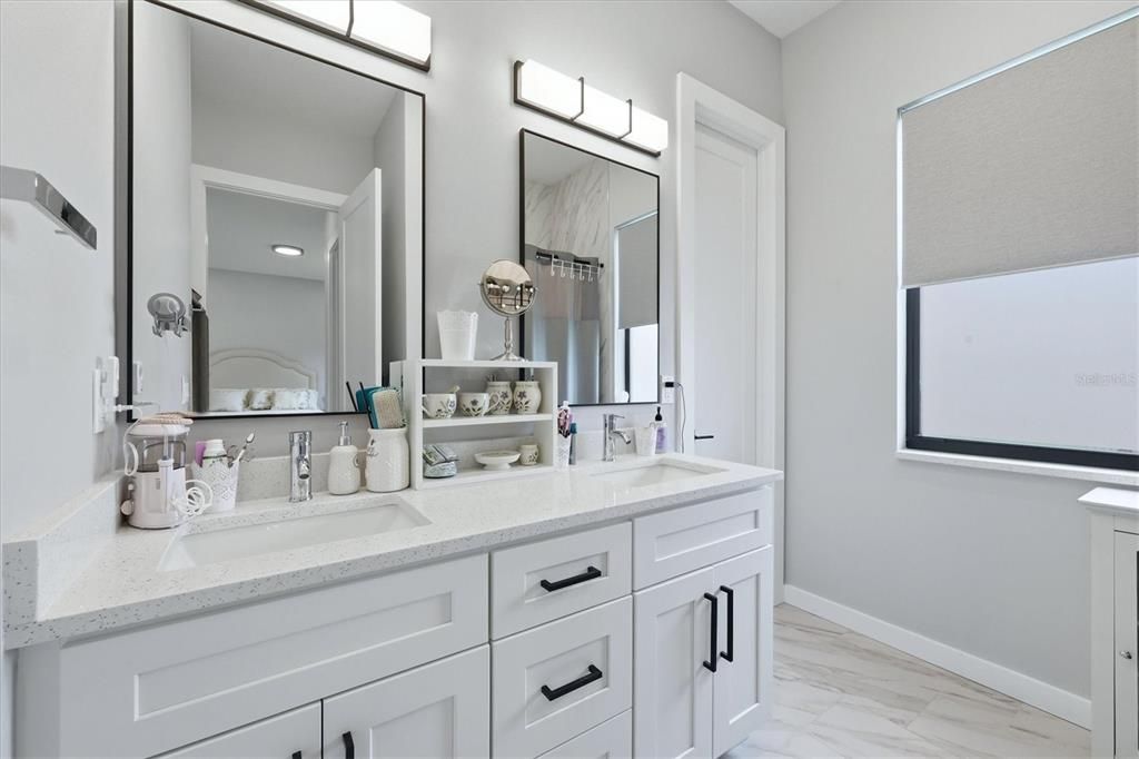 For Sale: $399,000 (3 beds, 2 baths, 1804 Square Feet)
