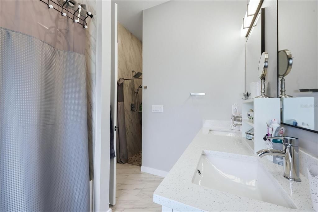 For Sale: $399,000 (3 beds, 2 baths, 1804 Square Feet)