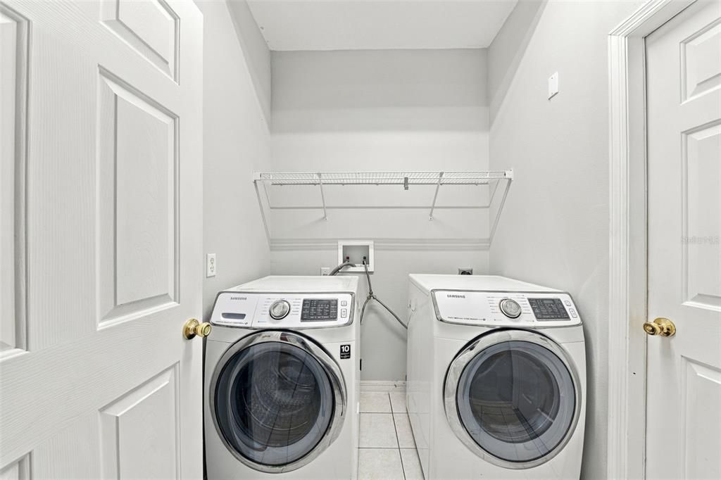 待售: $319,999 (3 贝兹, 2 浴室, 2034 平方英尺)