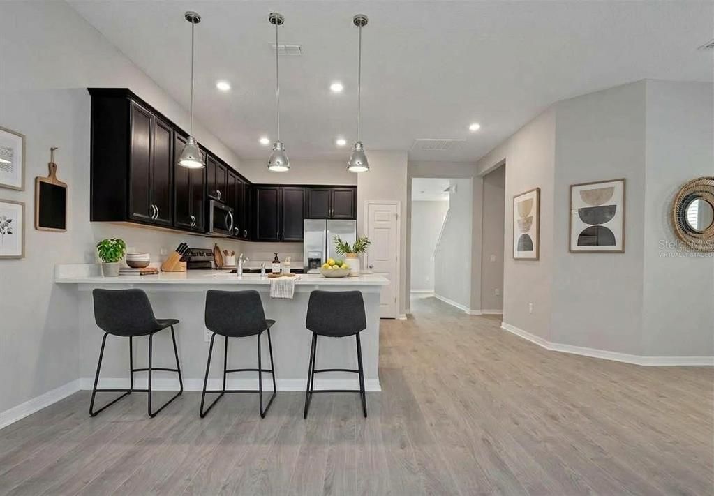 En Venta: $620,000 (4 camas, 3 baños, 2661 Pies cuadrados)