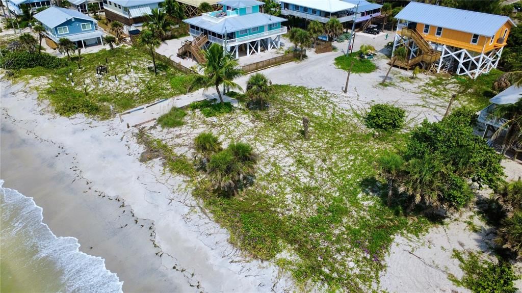 На продажу: $130,000 (0.11 acres)