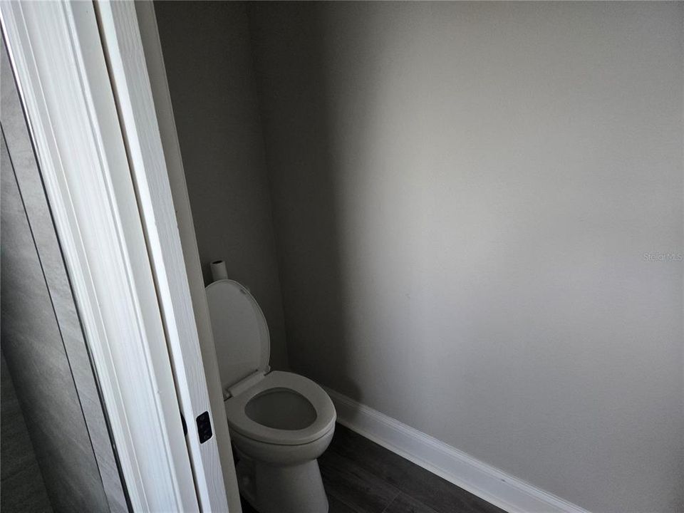 В аренду: $2,400 (4 спален, 3 ванн, 1683 Квадратных фут)