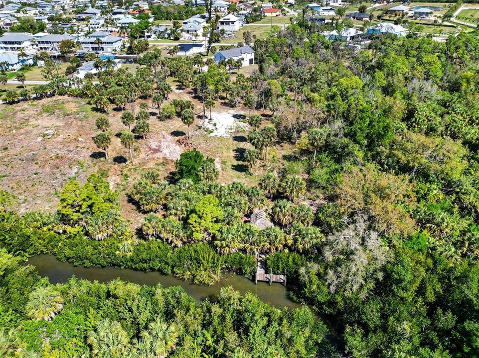 待售: $299,900 (1.64 acres)