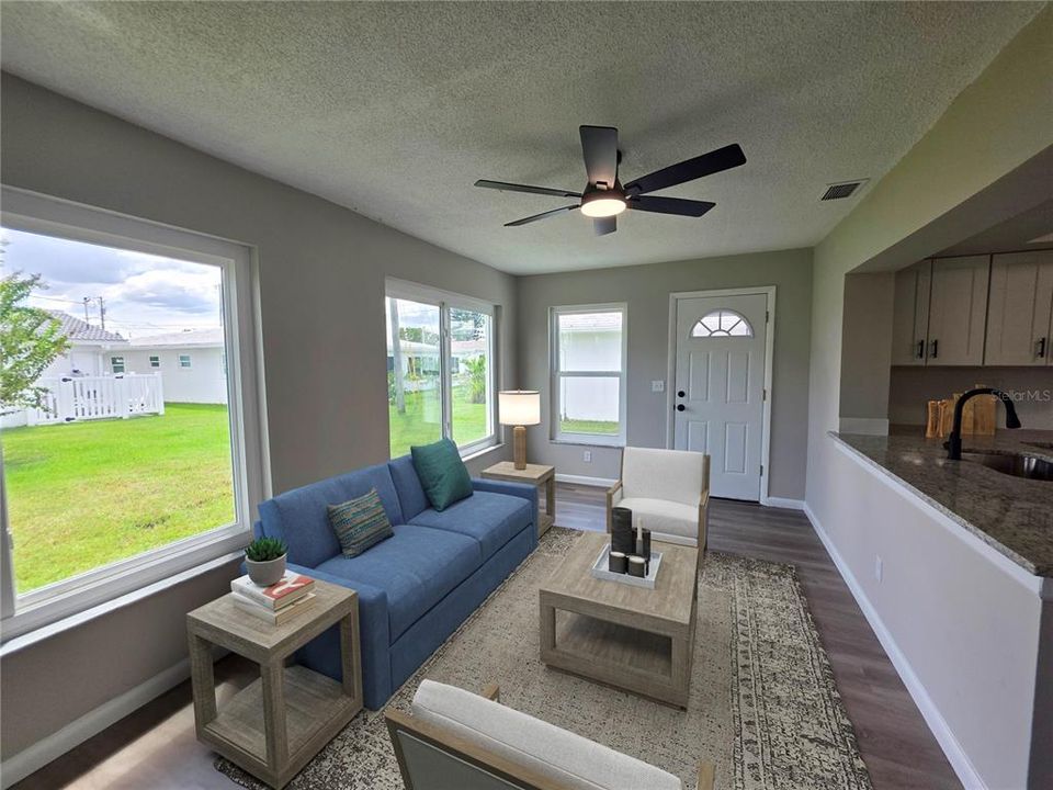 For Sale: $270,000 (2 beds, 1 baths, 1023 Square Feet)