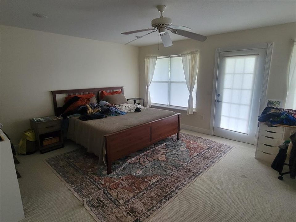En Venta: $439,900 (3 camas, 3 baños, 1596 Pies cuadrados)