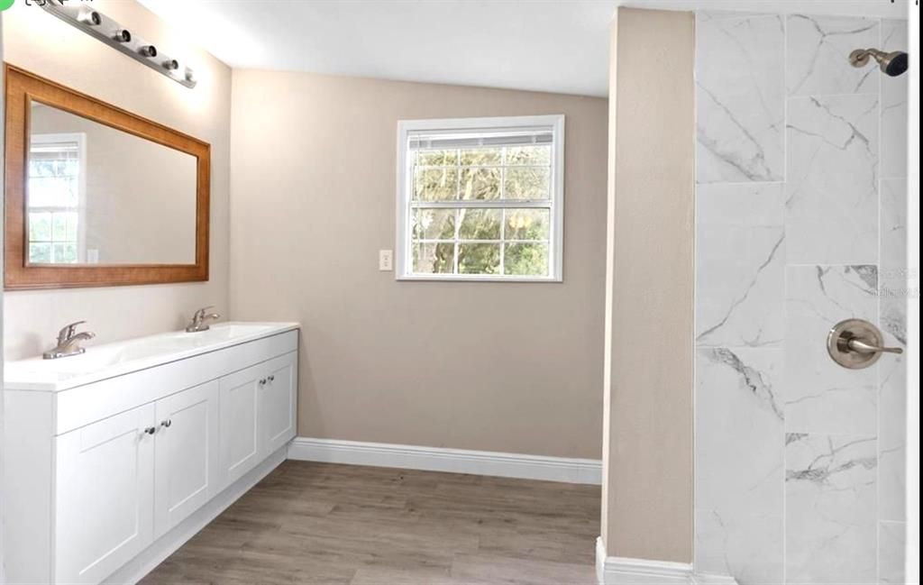 For Sale: $239,900 (2 beds, 2 baths, 1338 Square Feet)