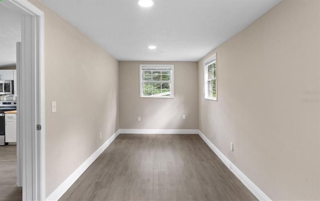 For Sale: $239,900 (2 beds, 2 baths, 1338 Square Feet)