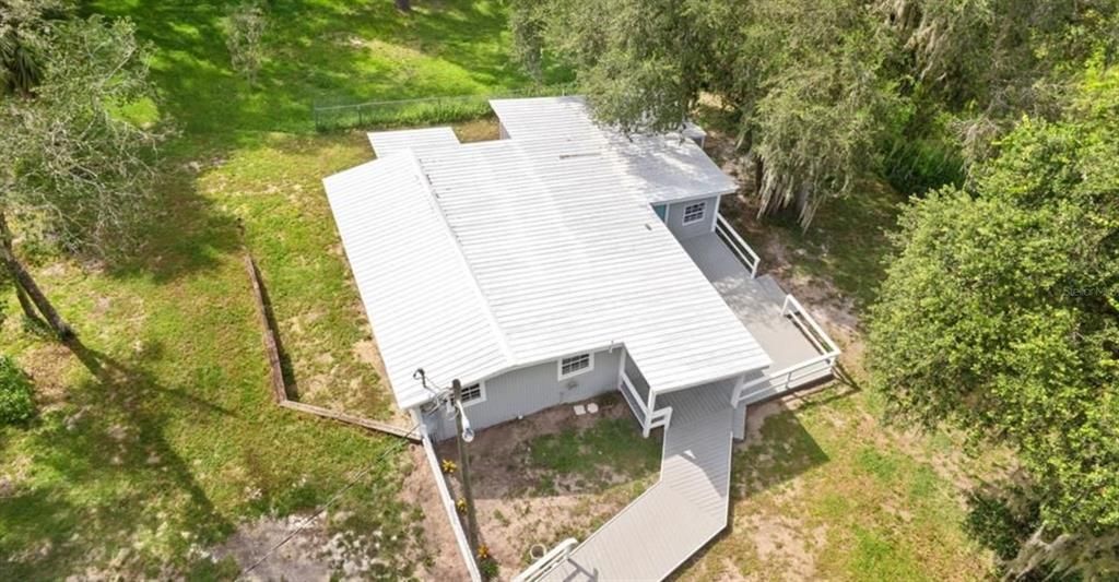 For Sale: $239,900 (2 beds, 2 baths, 1338 Square Feet)