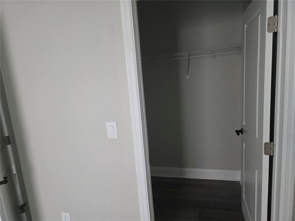 В аренду: $2,400 (4 спален, 3 ванн, 1683 Квадратных фут)