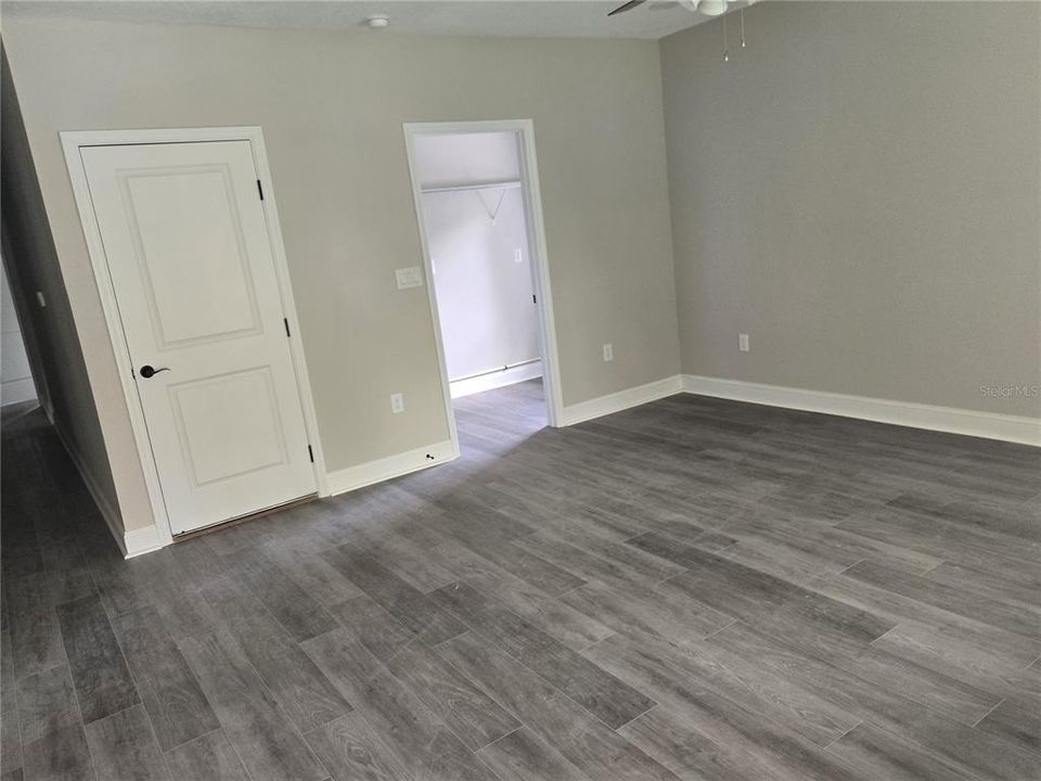 В аренду: $2,400 (4 спален, 3 ванн, 1683 Квадратных фут)