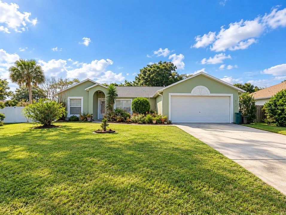 For Sale: $315,000 (3 beds, 2 baths, 1404 Square Feet)
