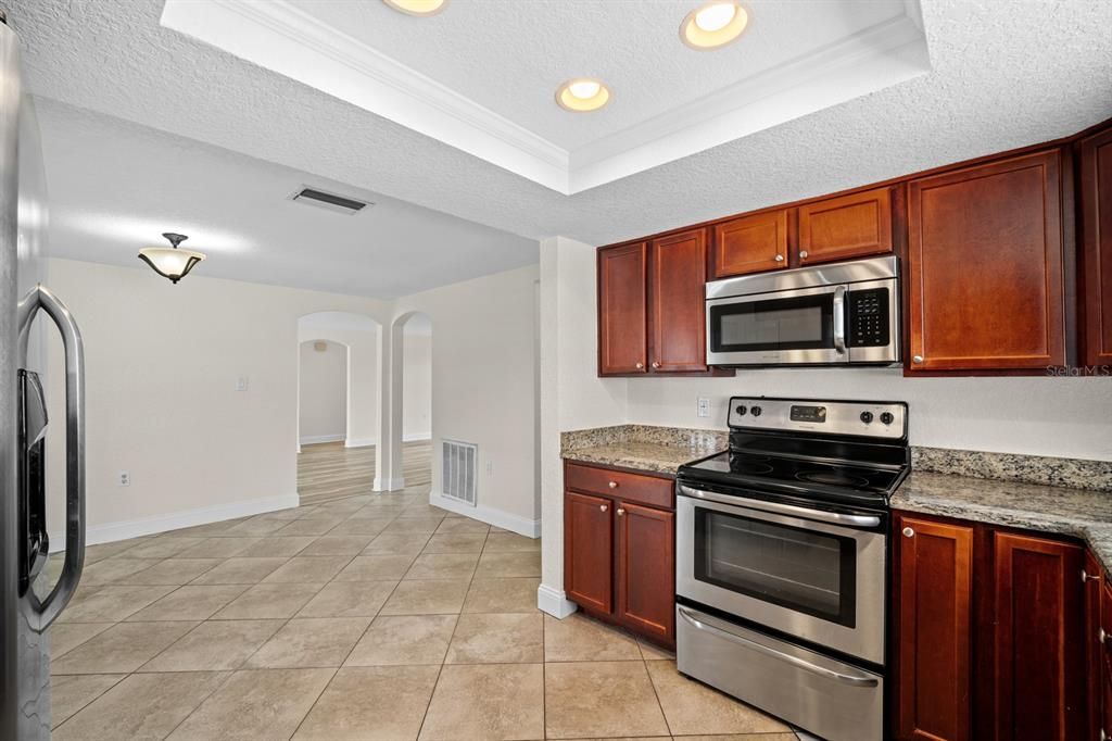 For Sale: $265,000 (3 beds, 2 baths, 1442 Square Feet)