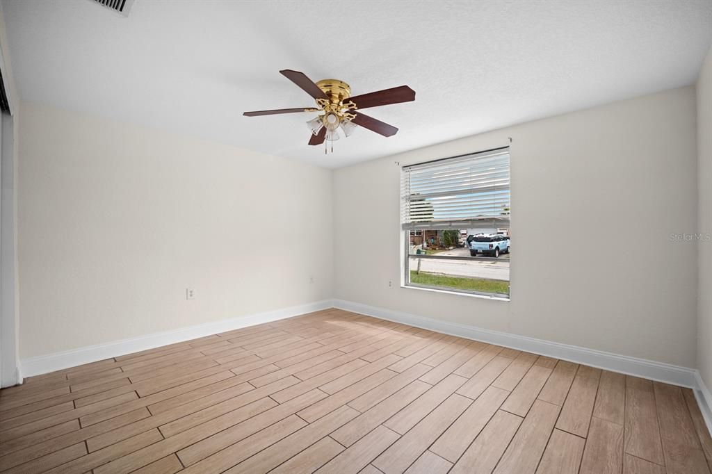 For Sale: $265,000 (3 beds, 2 baths, 1442 Square Feet)