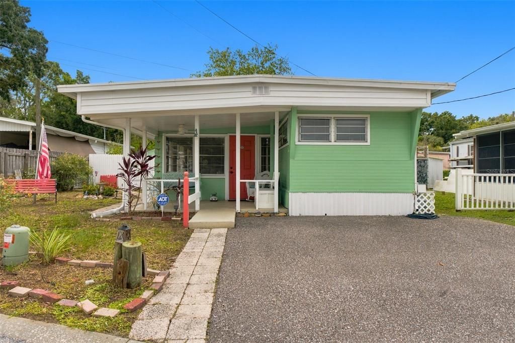 На продажу: $135,000 (2 спален, 1 ванн, 1040 Квадратных фут)