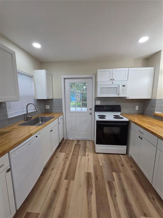 En Venta: $189,900 (2 camas, 1 baños, 1000 Pies cuadrados)