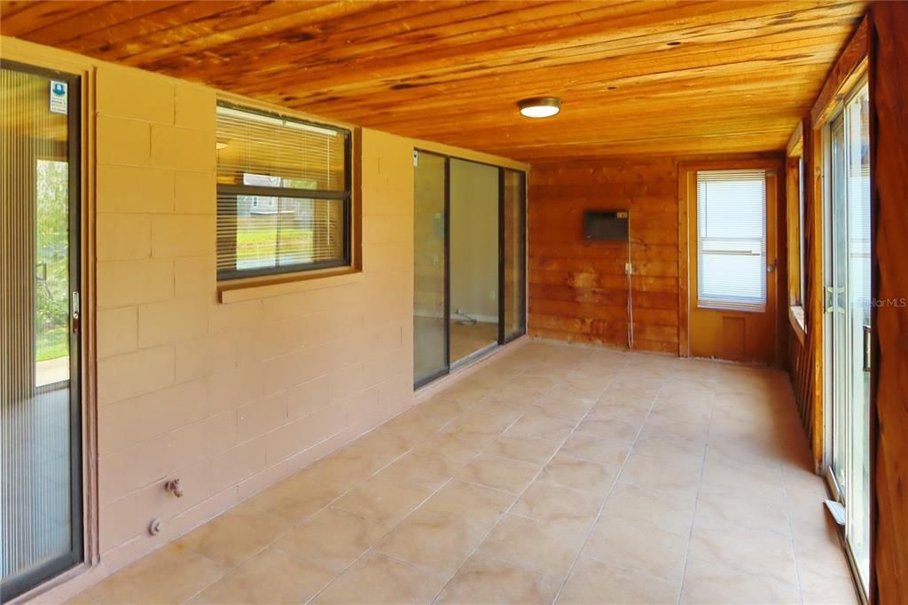 En Renta: $2,300 (3 camas, 2 baños, 1519 Pies cuadrados)