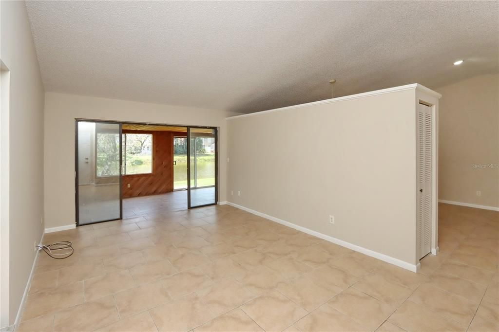 En Renta: $2,300 (3 camas, 2 baños, 1519 Pies cuadrados)