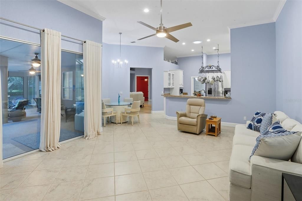 En Venta: $800,000 (5 camas, 3 baños, 3851 Pies cuadrados)