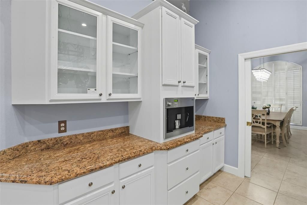 En Venta: $800,000 (5 camas, 3 baños, 3851 Pies cuadrados)