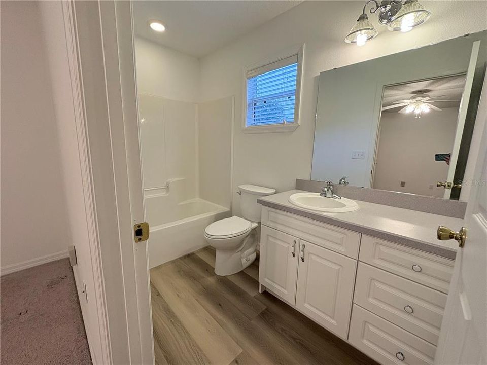 En Venta: $294,900 (3 camas, 2 baños, 1236 Pies cuadrados)