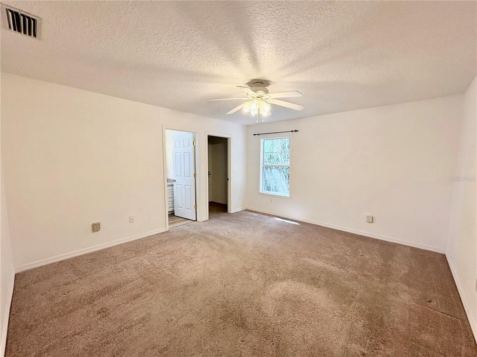 En Venta: $294,900 (3 camas, 2 baños, 1236 Pies cuadrados)