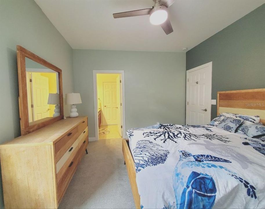 В аренду: $2,795 (3 спален, 2 ванн, 1445 Квадратных фут)