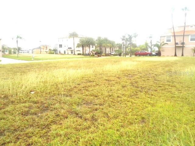 En Venta: $55,900 (0.17 acres)