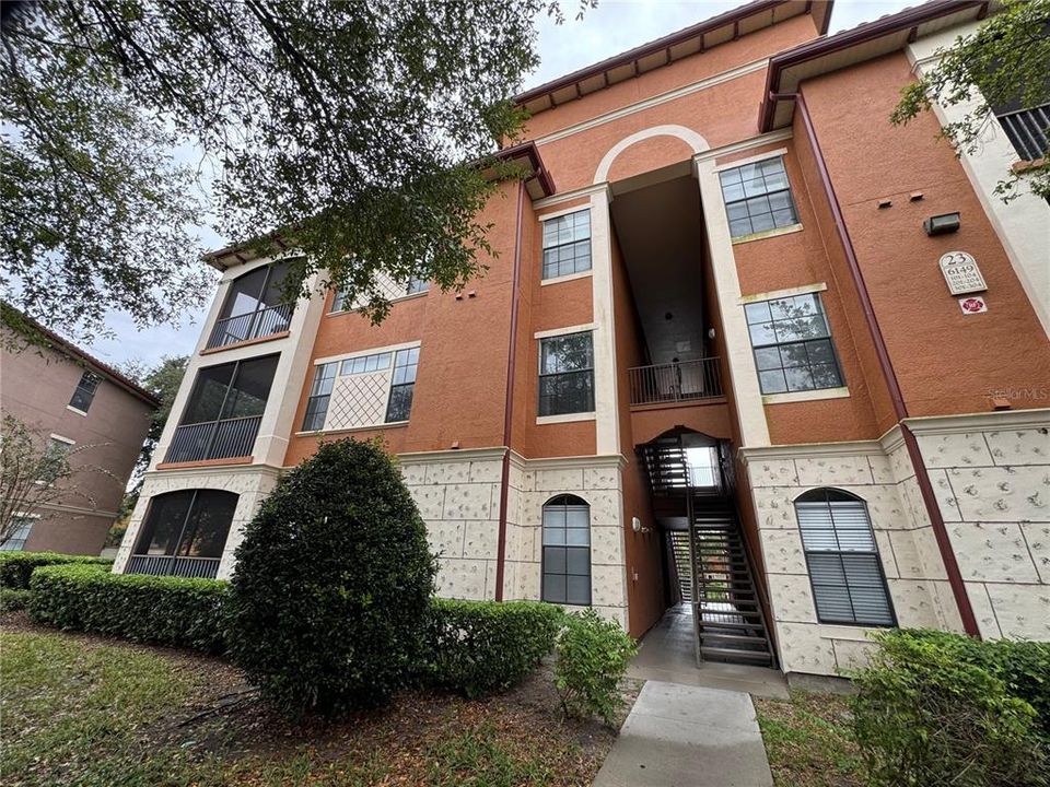 For Rent: $1,650 (2 beds, 2 baths, 1138 Square Feet)