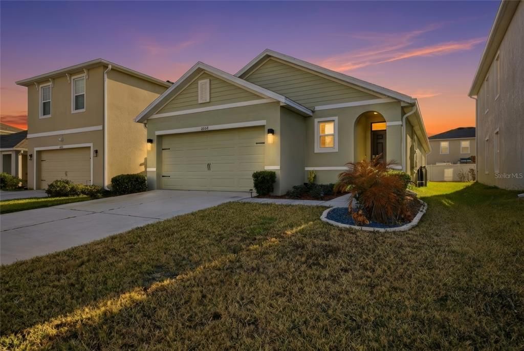 На продажу: $334,999 (3 спален, 2 ванн, 1516 Квадратных фут)