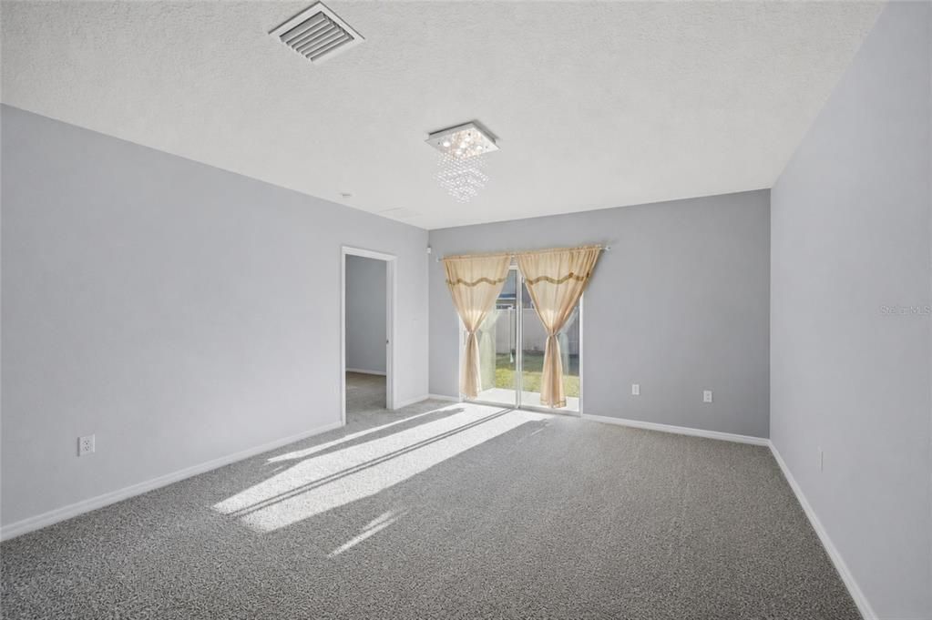 На продажу: $334,999 (3 спален, 2 ванн, 1516 Квадратных фут)