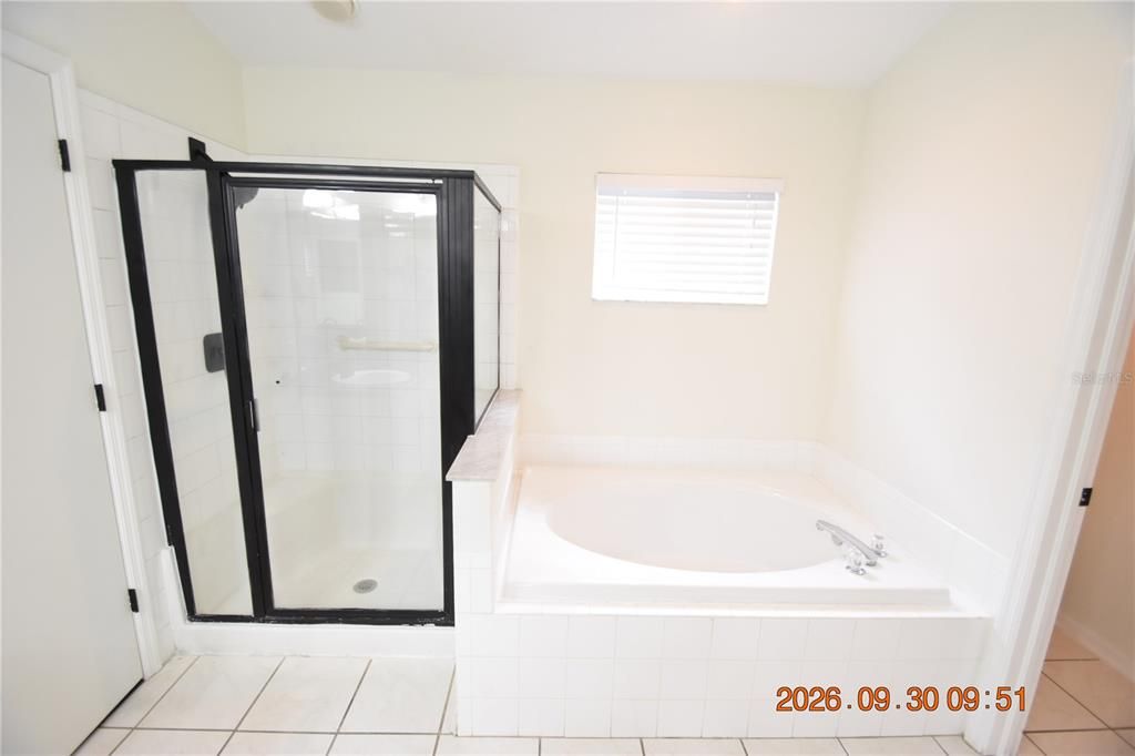 В аренду: $2,250 (4 спален, 2 ванн, 1665 Квадратных фут)