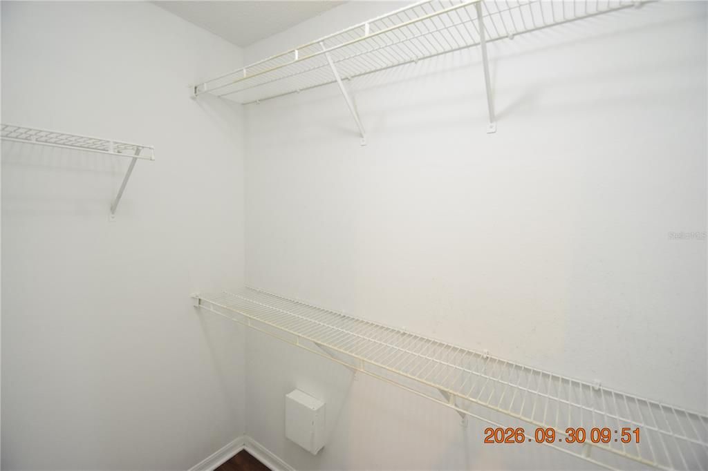 В аренду: $2,250 (4 спален, 2 ванн, 1665 Квадратных фут)