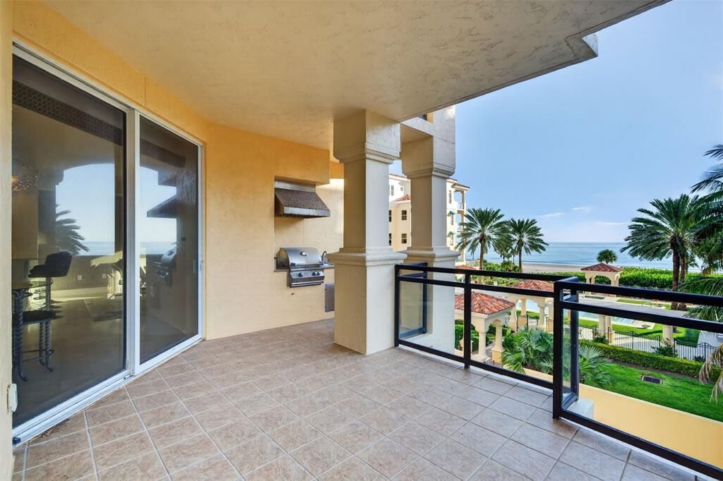 En Venta: $4,100,000 (3 camas, 3 baños, 3800 Pies cuadrados)