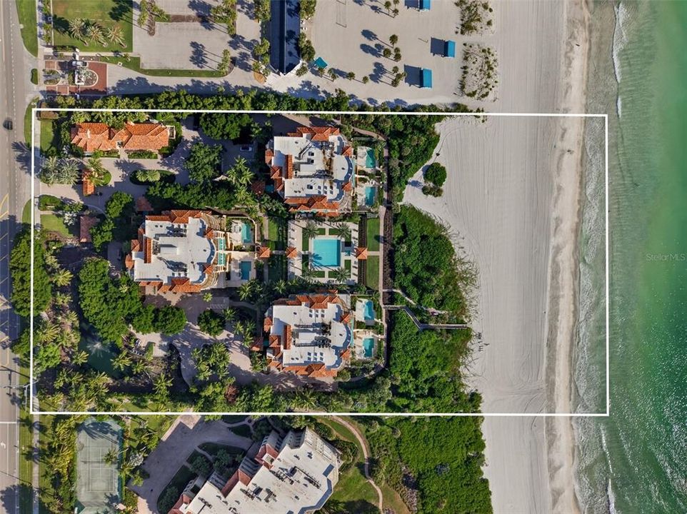 En Venta: $4,100,000 (3 camas, 3 baños, 3800 Pies cuadrados)