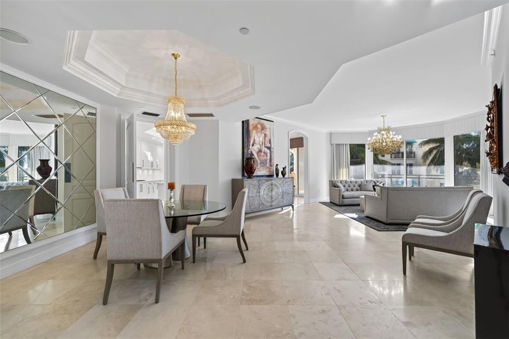 En Venta: $4,100,000 (3 camas, 3 baños, 3800 Pies cuadrados)