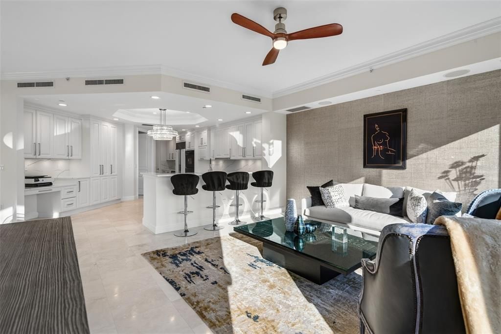En Venta: $4,100,000 (3 camas, 3 baños, 3800 Pies cuadrados)