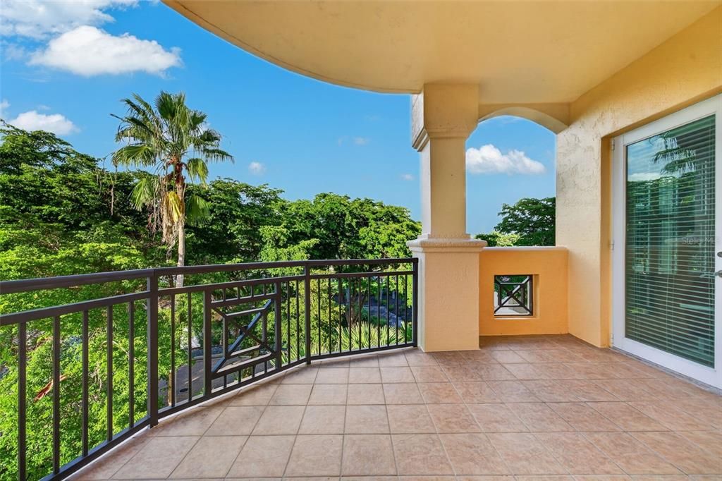 En Venta: $4,100,000 (3 camas, 3 baños, 3800 Pies cuadrados)