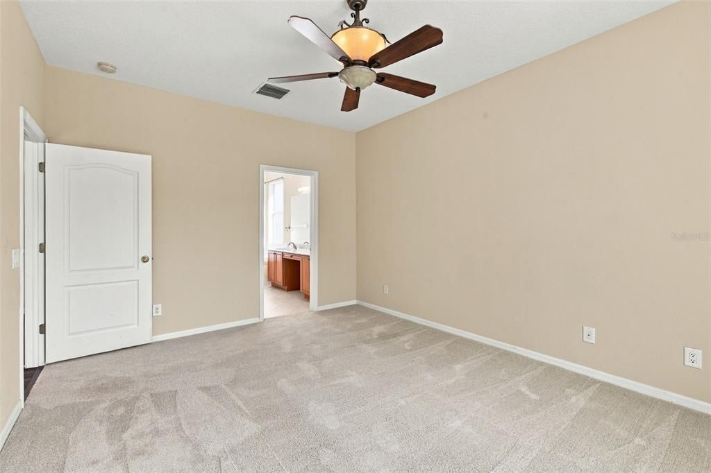 For Sale: $429,000 (4 beds, 3 baths, 2260 Square Feet)