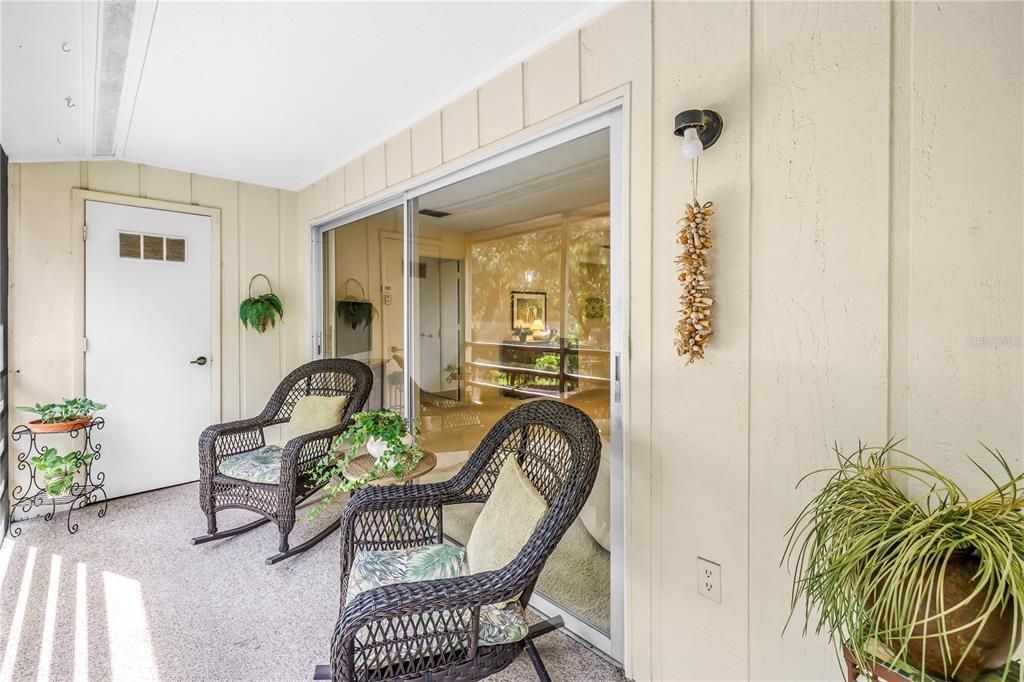 En Venta: $173,500 (2 camas, 2 baños, 1272 Pies cuadrados)