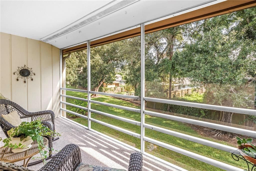 En Venta: $173,500 (2 camas, 2 baños, 1272 Pies cuadrados)