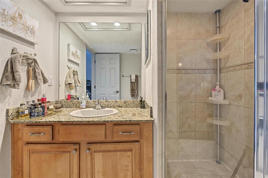 For Sale: $300,000 (2 beds, 2 baths, 1080 Square Feet)