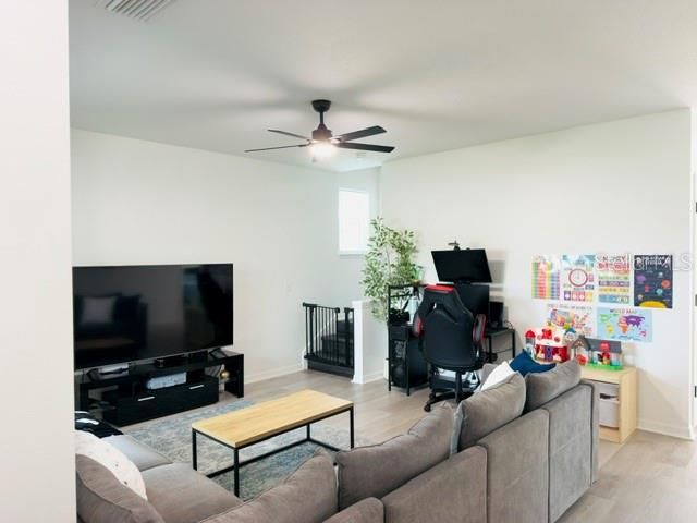 En Venta: $339,000 (3 camas, 2 baños, 1468 Pies cuadrados)