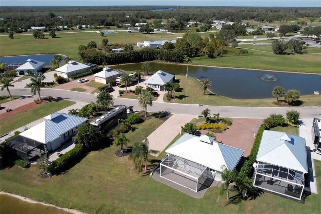На продажу: $127,999 (0.13 acres)